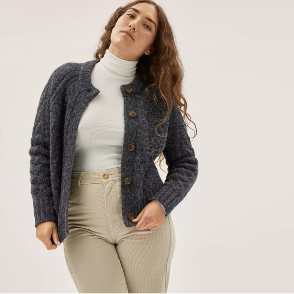 Everlane Cable Cardigan in Charcoal size Large